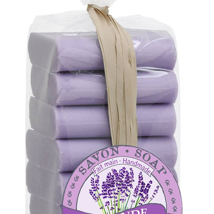 Laventelisaippuan on pakattu sellofaanipussiin