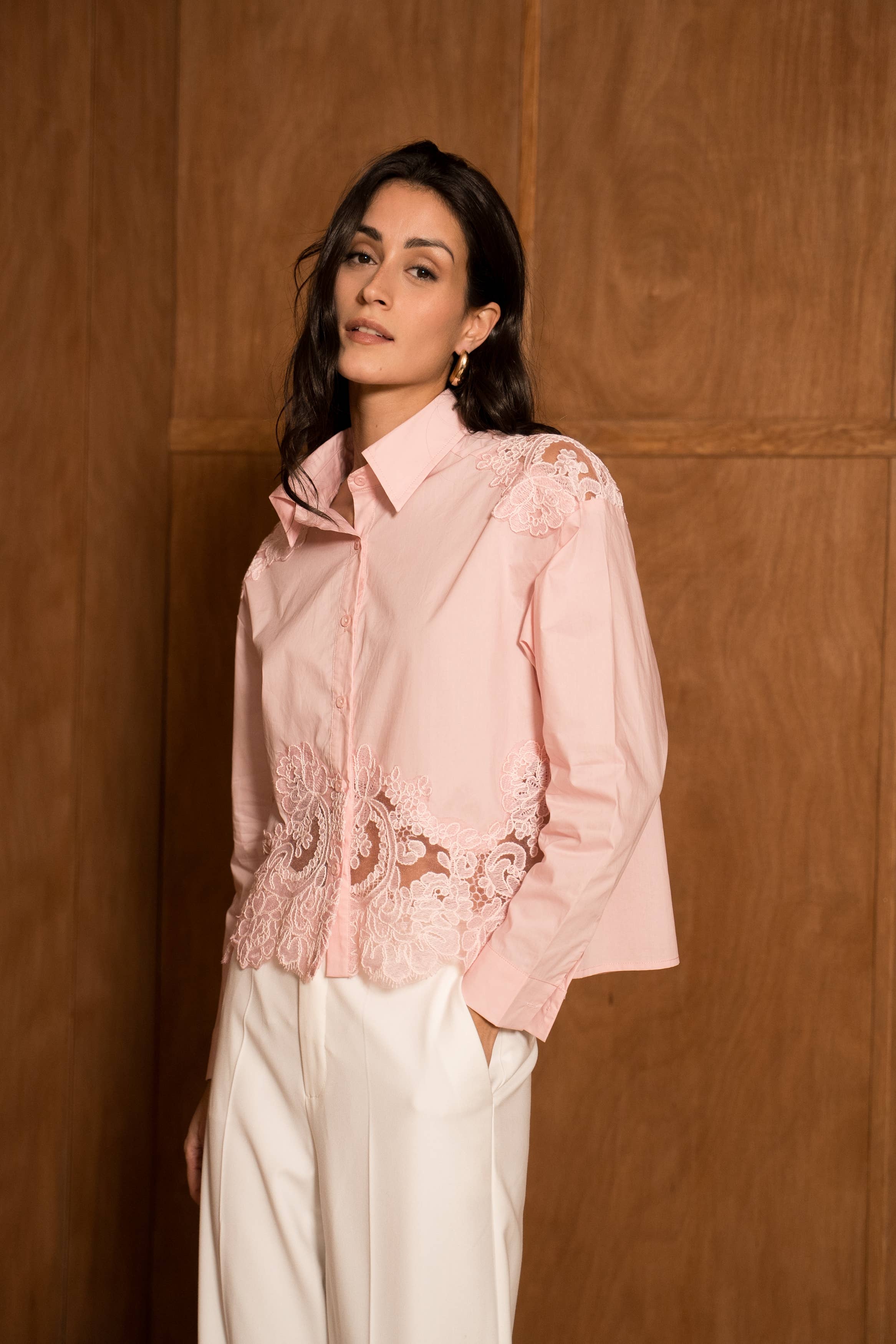 Chemise coton empiècements en dentelle - CK08340-1