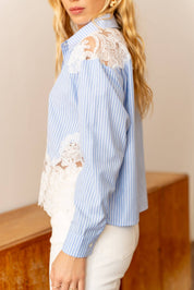 Chemise en coton empiècements en dentelle - CK08340: Bleu ciel / 2S/M - 2M/L