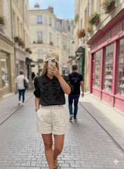 Blouse Satinée Volants Couture – Élégance Parisienne