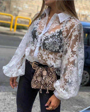 Blouse En Dentelle Transparente – Élégance Parisienne