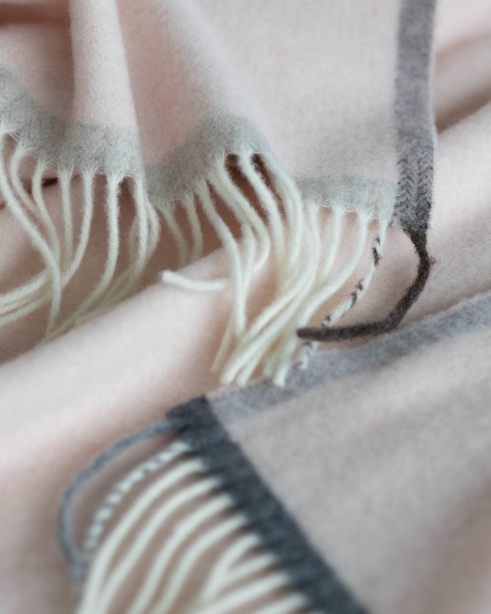 Plaid doux en cachemire et laine mérinos MILANO Rosa Orlo