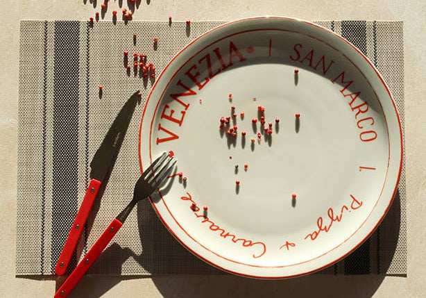 Kudottu PVC pöytätabletti on helppo puhdistaa